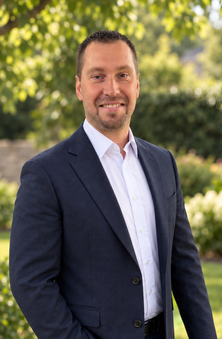 Matthias Hosang, Bezirksleiter bei Wüstenrot Immobilien
